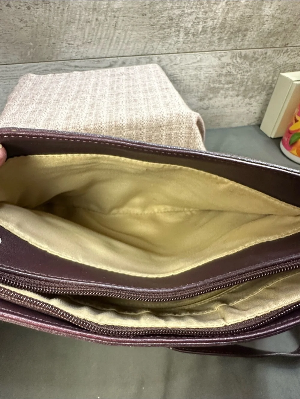 VTG Etienne Aigner Light Tan Woven Fabric & Brown Leather Shoulder Bag Purse